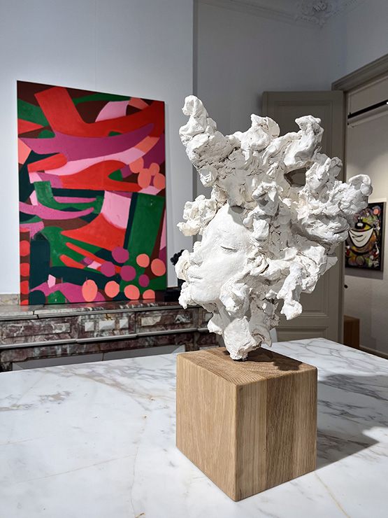 VALERIE_HADIDA_TETE_NUAGE_2_SLIDE_2_2